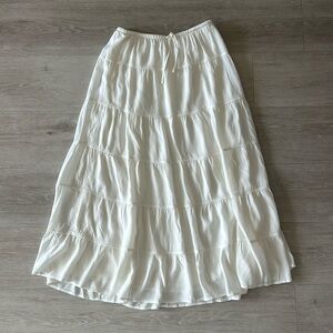 Aritzia “Bouquet” Midi Skirt. White. Size Small.